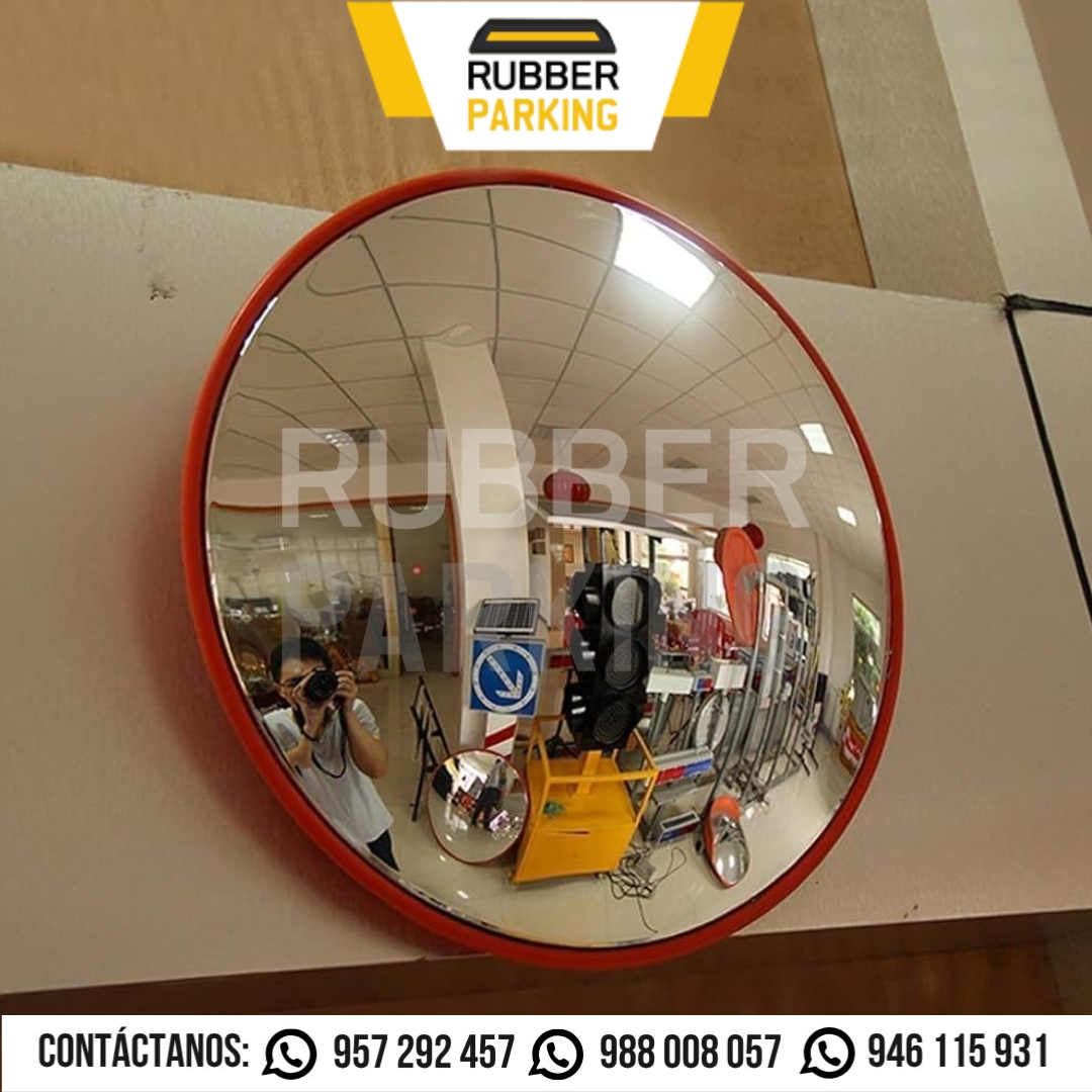 espejo convexo industrial en almacén